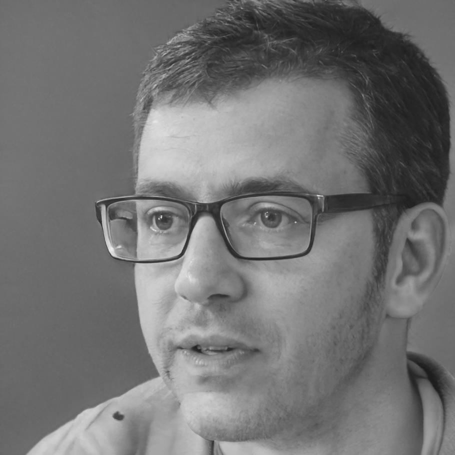 Portrait of Jasper Valentin, Operations Director at regional manufacturing company